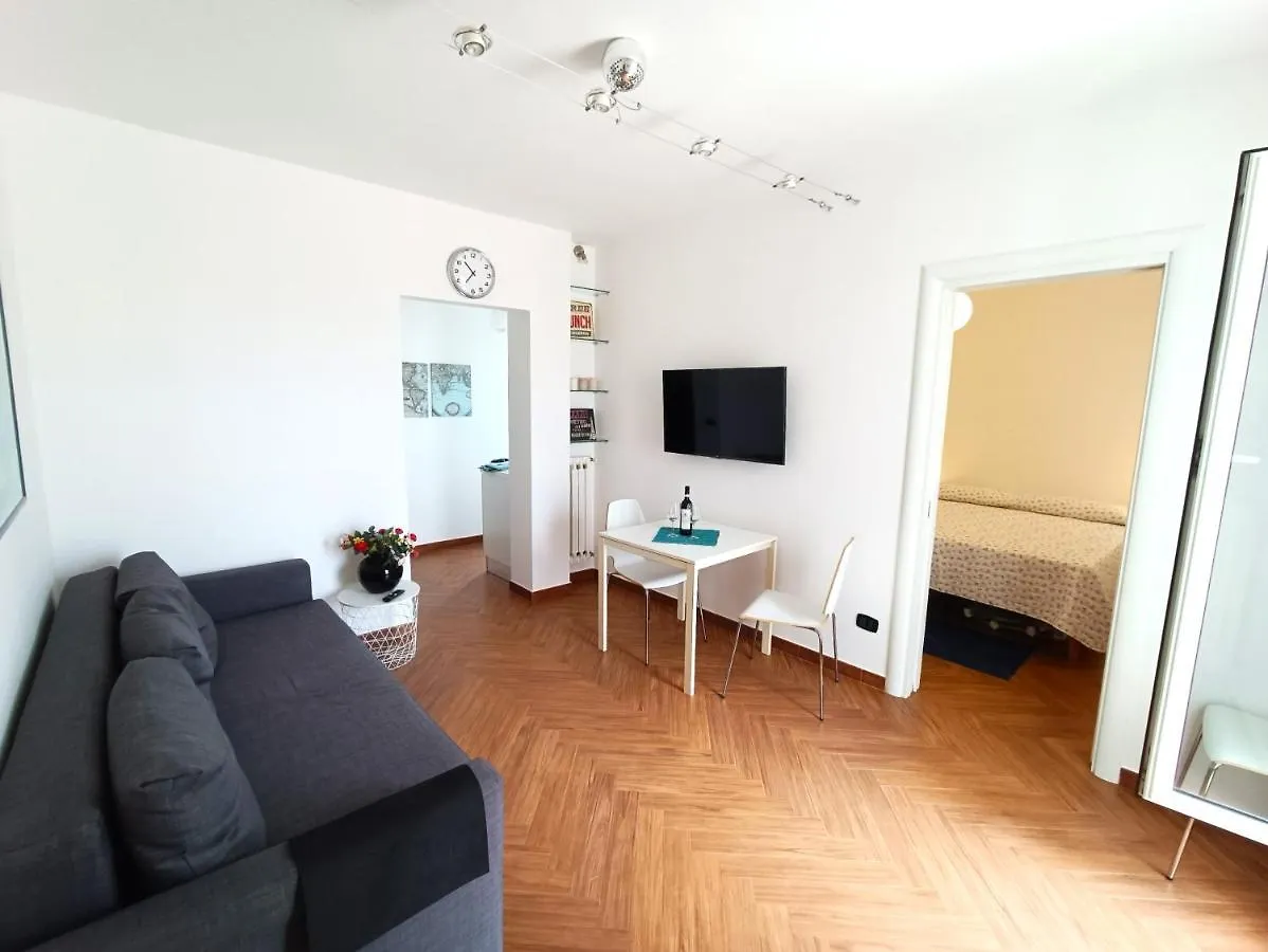 Good Vibes Apartment Bari Italien